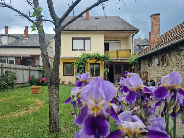 Eladó ház Gyöngyös, Belváros 120 nm