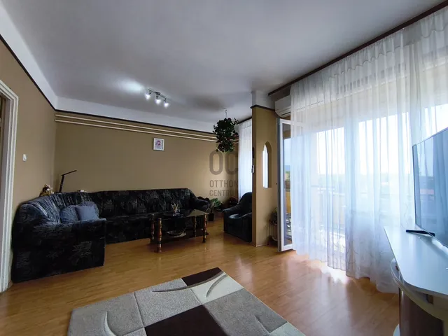 Eladó lakás Gyöngyös 96 nm