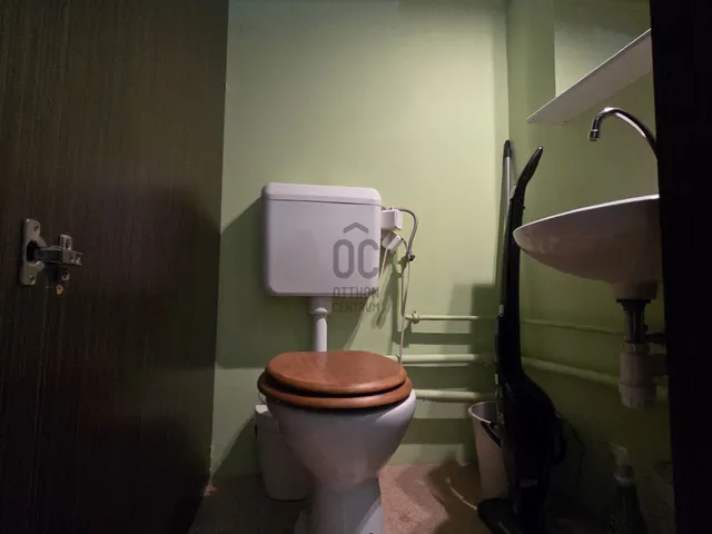 Eladó kereskedelmi és ipari ingatlan Gyöngyös, Nyolcvanas lakótelep 12 nm