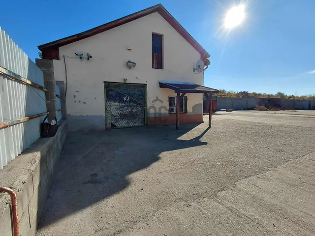 Kiadó ház Gyöngyös, Észak-Kálváriapart 36 nm