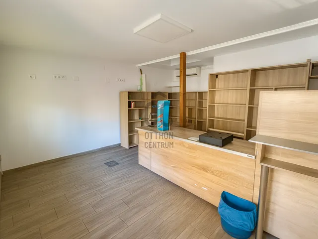 Eladó kereskedelmi és ipari ingatlan Gyöngyös, Dél-Kálváriapart 23 nm