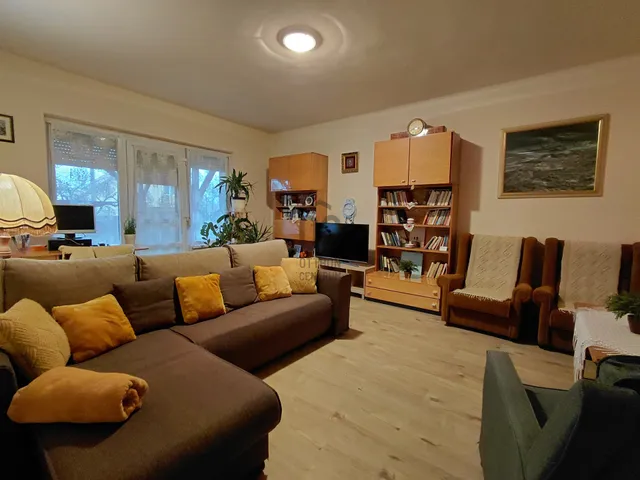 Eladó ház Abasár 172 nm