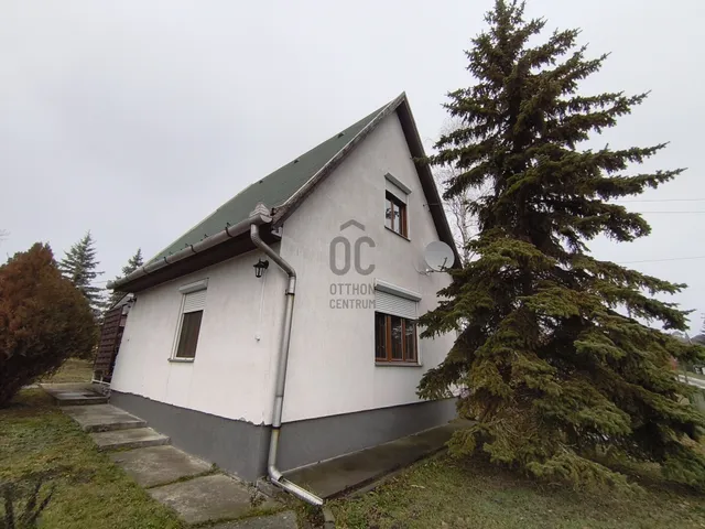 Eladó nyaraló Markaz 800 nm