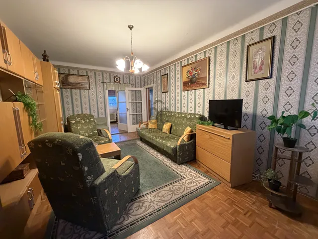 Eladó lakás Gyöngyös, Nyolcvanas lakótelep 52 nm