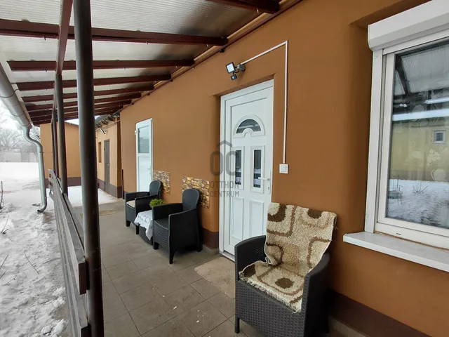 Eladó ház Heves 81 nm