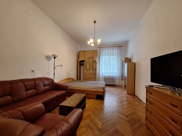 Eladó lakás Gyöngyös, Belváros 95 nm