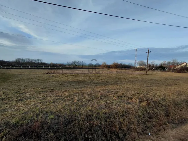 Eladó telek Hort 7104 nm