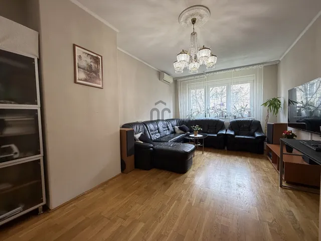 Eladó lakás Gyöngyös, Belváros 103 nm