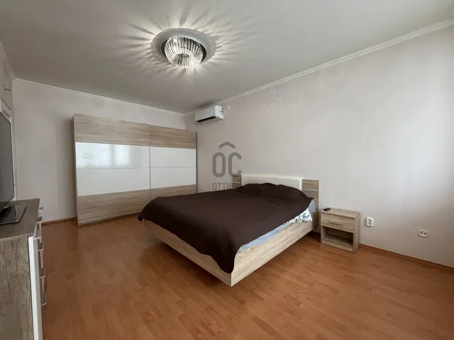 Eladó lakás Gyöngyös, Belváros 103 nm