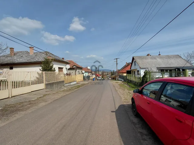 Eladó telek Abasár 571 nm