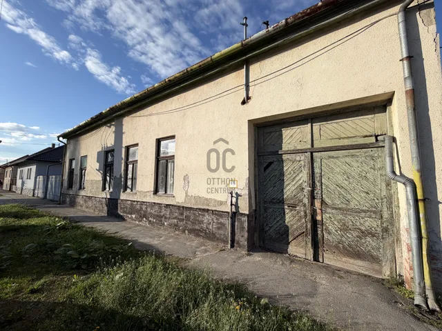 Eladó lakás Hatvan 200 nm