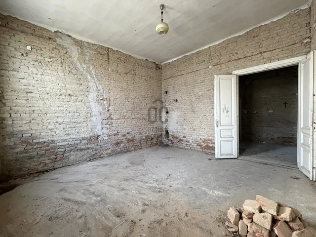 Eladó lakás Hatvan 200 nm