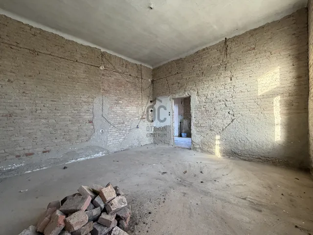 Eladó lakás Hatvan 200 nm