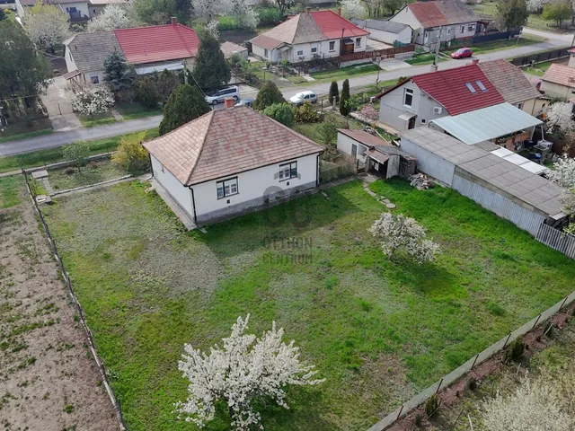 Eladó ház Rózsaszentmárton 81 nm