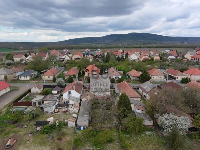 Eladó ház Visonta 130 nm