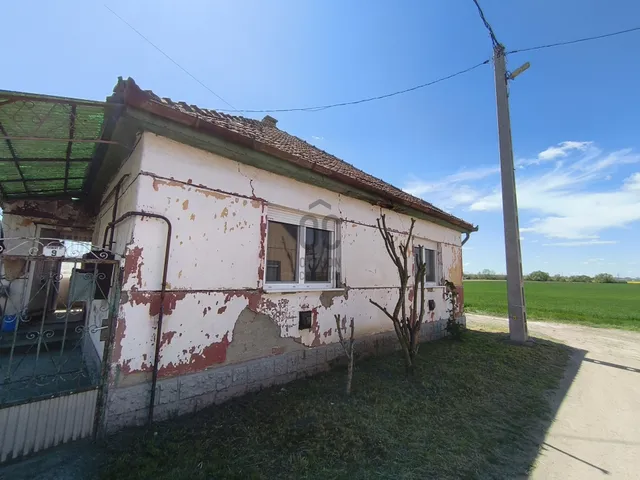 Eladó ház Hort 1367 nm