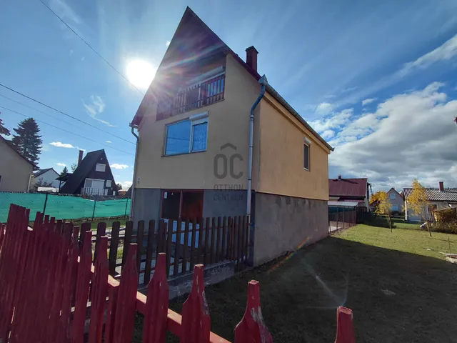 Eladó nyaraló Jászárokszállás 361 nm