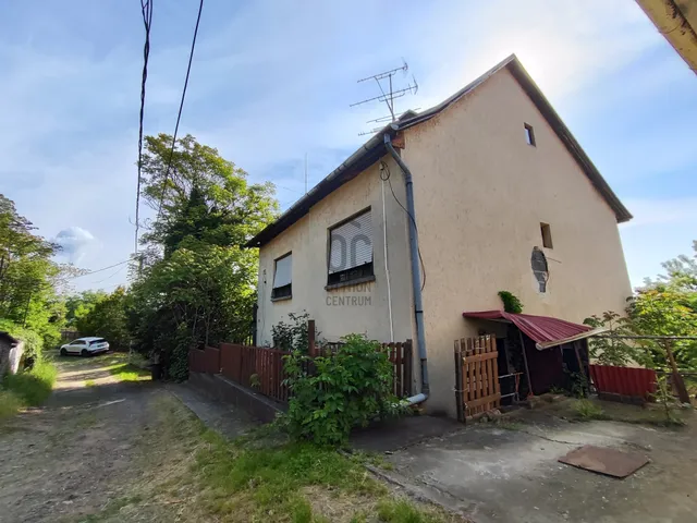 Eladó ház Abasár 197 nm