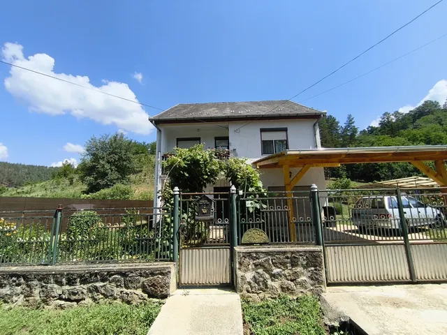 Eladó ház Zabar 180 nm
