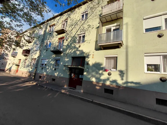 Eladó lakás Gyöngyös, Nyolcvanas lakótelep