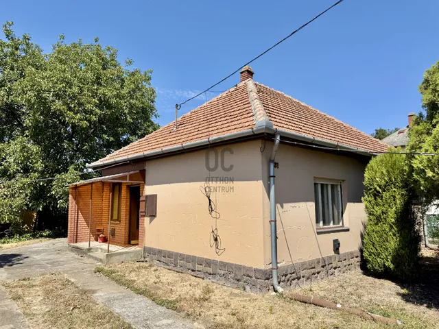 Eladó ház Csány 79 nm