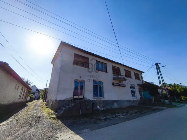 Eladó kereskedelmi és ipari ingatlan Domoszló 310 nm