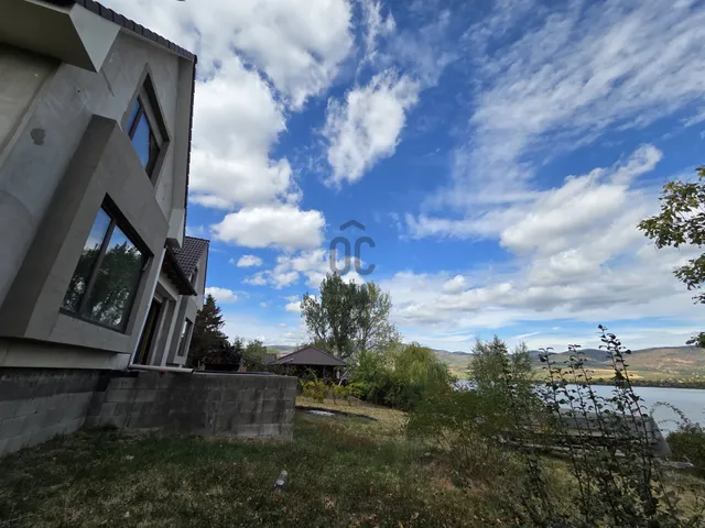 Eladó ház Markaz 228 nm