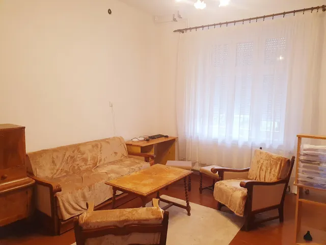 Kiadó kereskedelmi és ipari ingatlan Miskolc, Belváros 71 nm