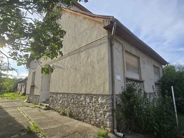 Eladó ház Parasznya 108 nm