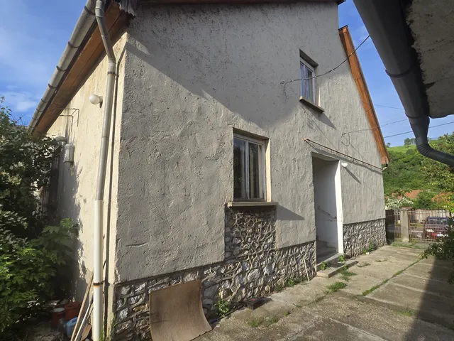Eladó ház Parasznya 108 nm