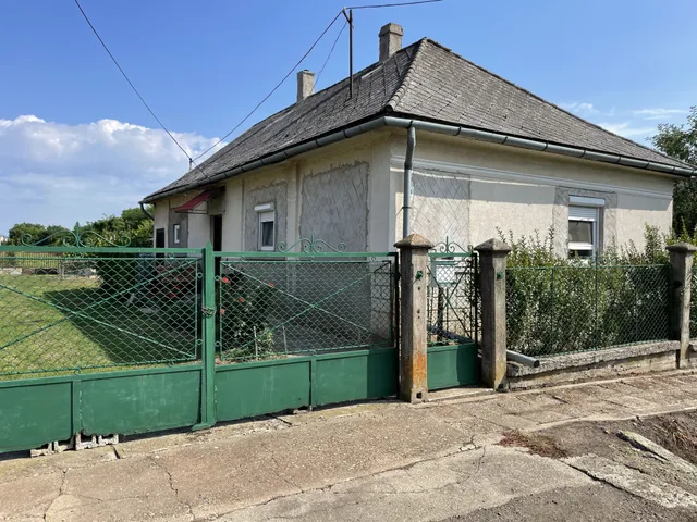 Eladó ház Mezőzombor 81 nm