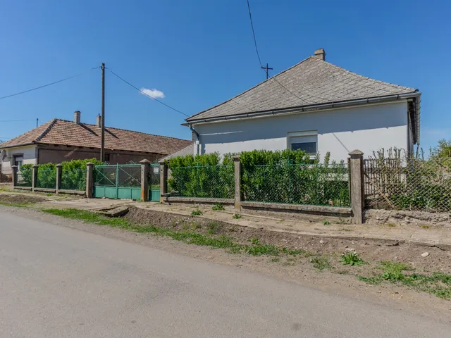 Eladó ház Mezőzombor 81 nm