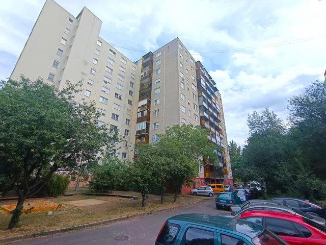 Eladó lakás Miskolc, Avas 55 nm