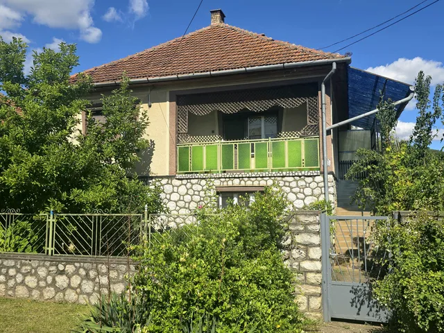 Eladó ház Szögliget 138 nm