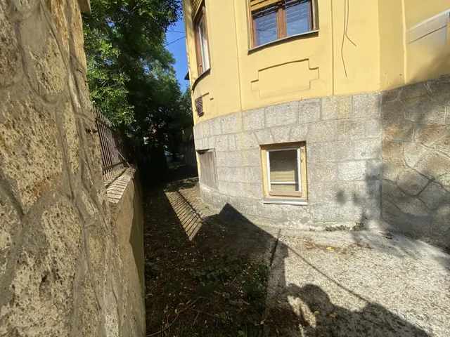 Eladó lakás Miskolc, Lévay József 35 nm