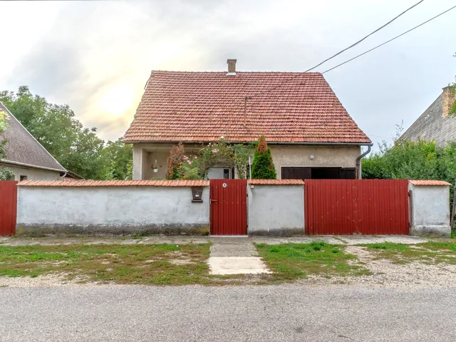 Eladó ház Putnok 104 nm