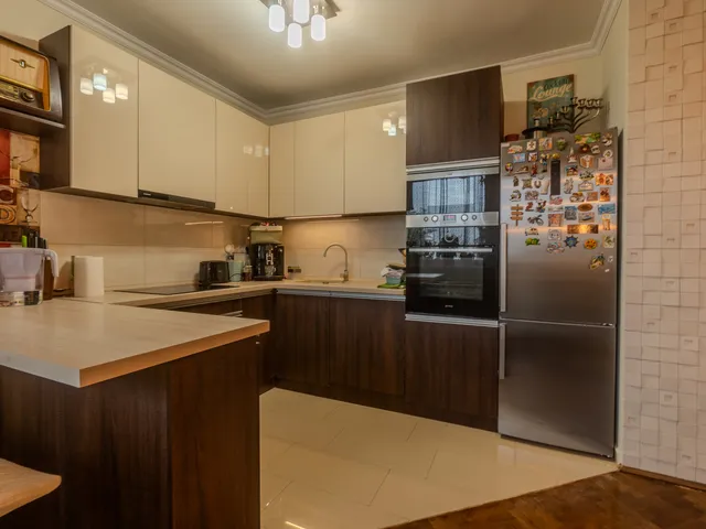 Eladó lakás Miskolc, Tampere 77 nm