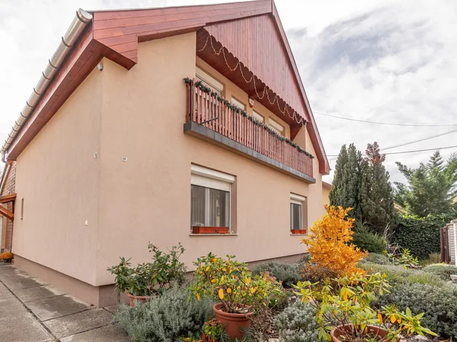 Eladó ház Budapest XVII. kerület, Rákoscsaba-Újtelep 150 nm