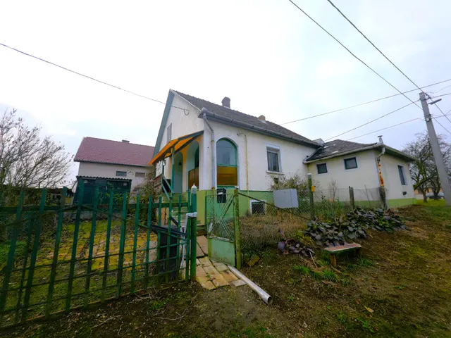Eladó ház Sajószentpéter 53 nm