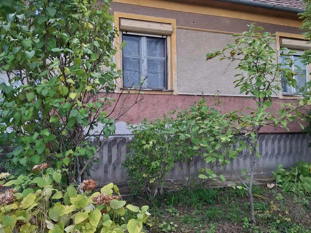 Eladó ház Miskolc, Komlóstető 79 nm