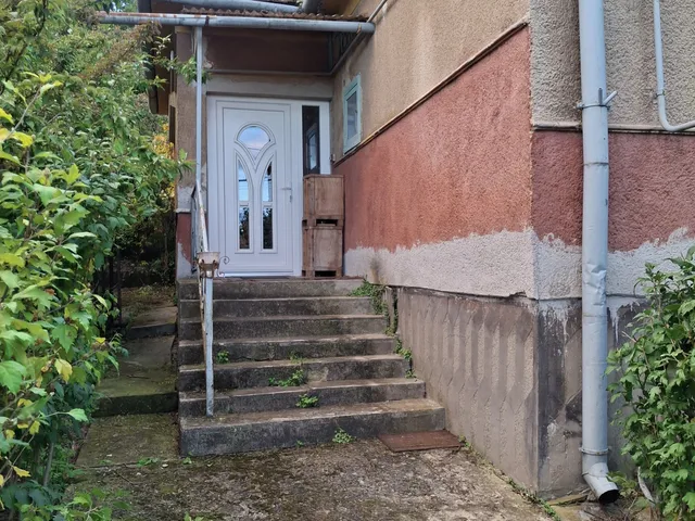 Eladó ház Miskolc, Komlóstető 79 nm