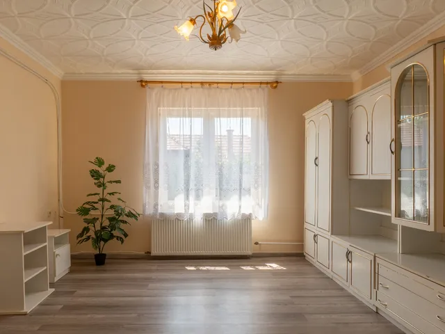 Eladó ház Felsőnyárád 155 nm