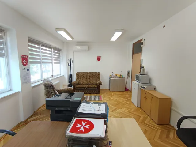 Kiadó kereskedelmi és ipari ingatlan Miskolc, Belváros 22 nm