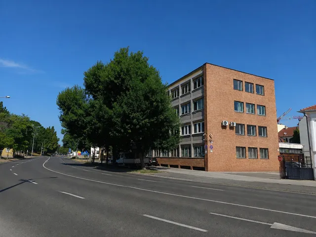 Kiadó kereskedelmi és ipari ingatlan Miskolc, Belváros 22 nm