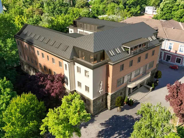 Eladó kereskedelmi és ipari ingatlan Miskolc, Vasgyár 3027 nm