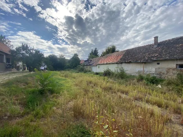 Eladó telek Budakeszi 1240 nm