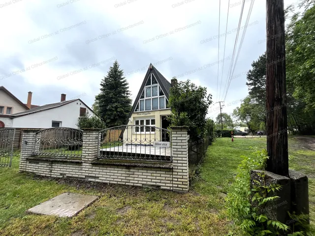 Eladó üdülő és hétvégi ház Győr, Sárás 40 nm