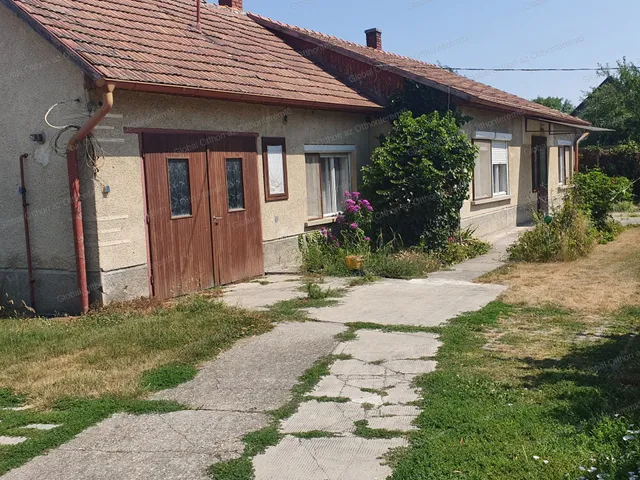 Eladó ház Mosonmagyaróvár, Dunapart 114 nm