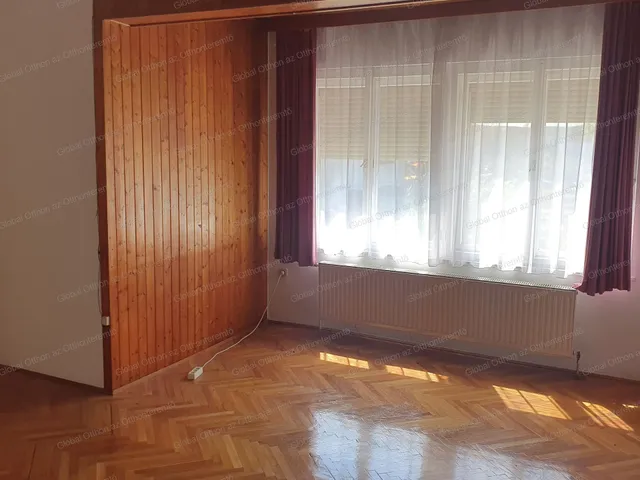 Eladó ház Mosonmagyaróvár, Dunapart 114 nm