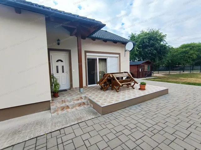Eladó ház Dunakiliti 65 nm